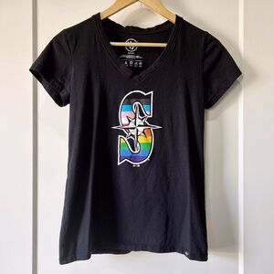 Seattle Mariners black v-neck tee with pride logo size S